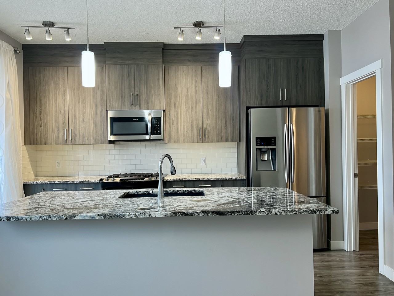 959 Livingston Way Northeast - Photo 3 of 35