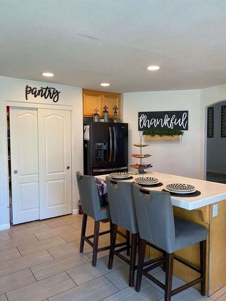 1780 Tustin Ct #NA - Photo 3 of 20