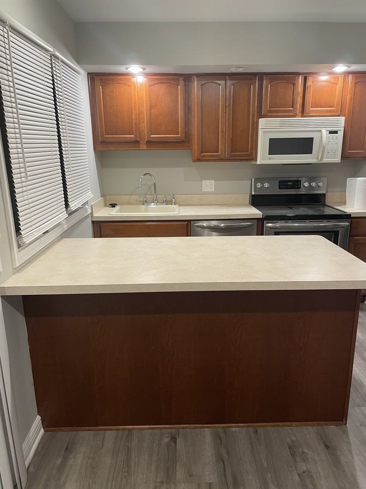 5832 Spotswood Dr #5832 - Photo 3 of 11