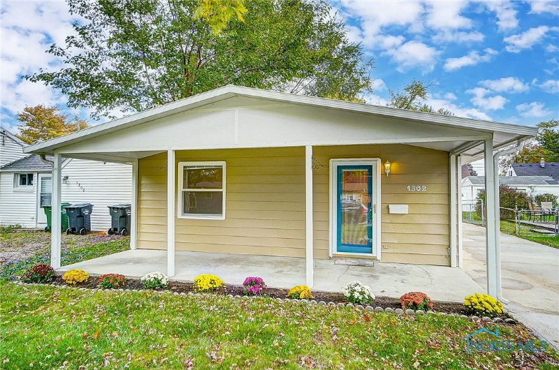 1302 Hugo St - Photo 2 of 18