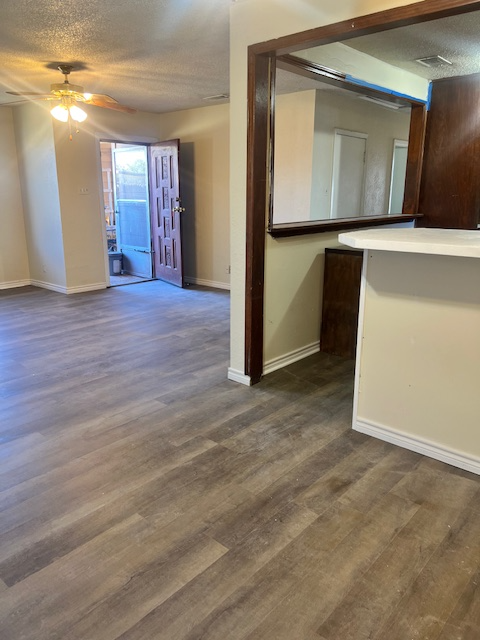 105 E Nobles Ave - Photo 2 of 16
