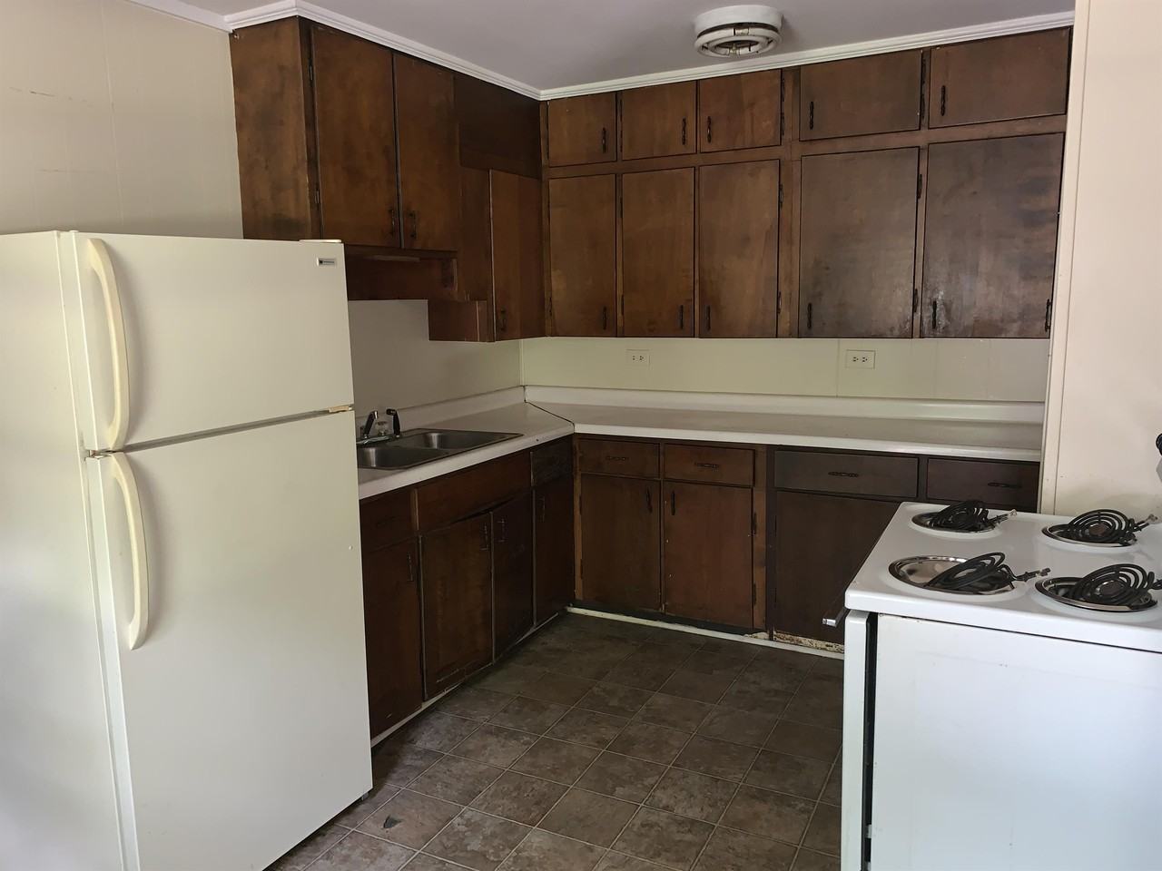 228 Craig St #1 - Photo 3 of 11