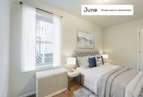 featured image of 2852 N Lawndale Ave #C