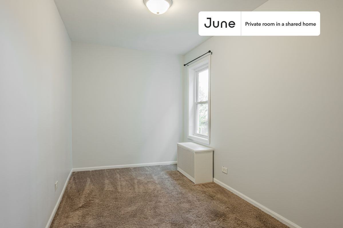 2852 N Lawndale Ave #C - Photo 4 of 22