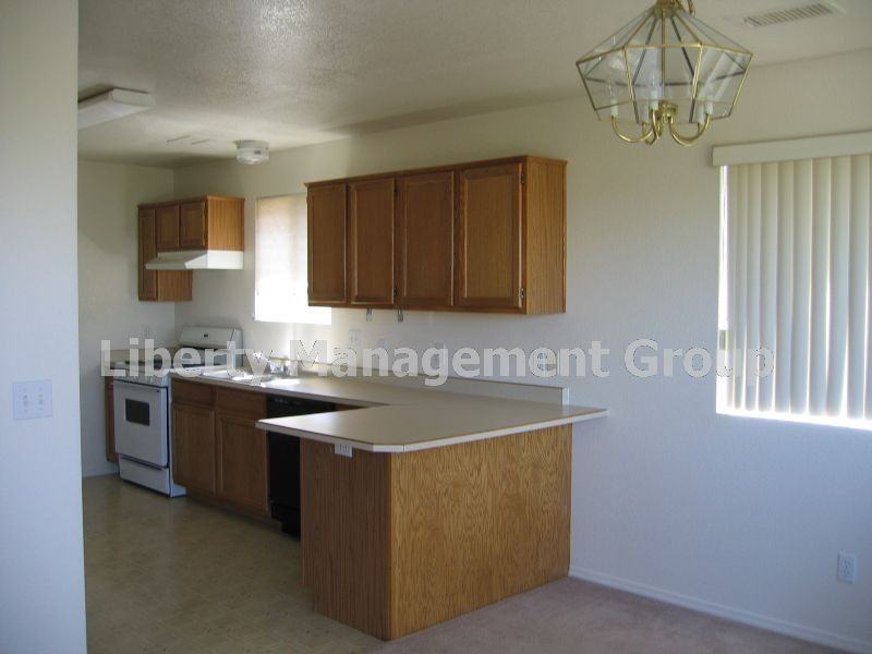 4967 Gemstone Dr - Photo 2 of 9