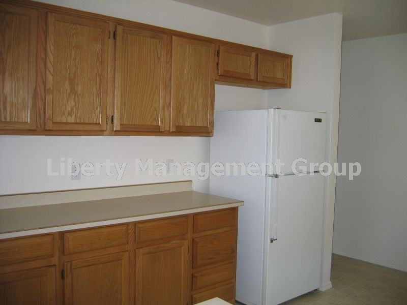 4967 Gemstone Dr - Photo 3 of 9