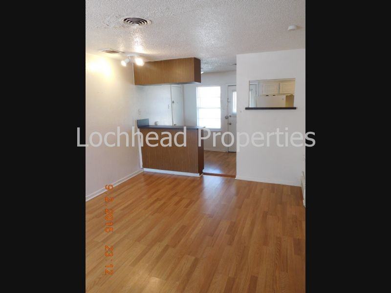 1521 Longview St - Photo 2 of 12