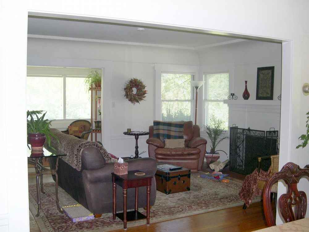 1330 Grand Ave - Photo 3 of 11