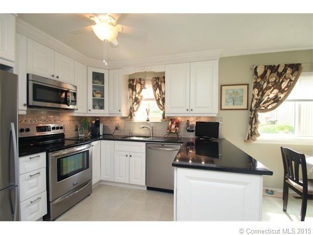 265 Heritage Rd #A - Photo 3 of 14