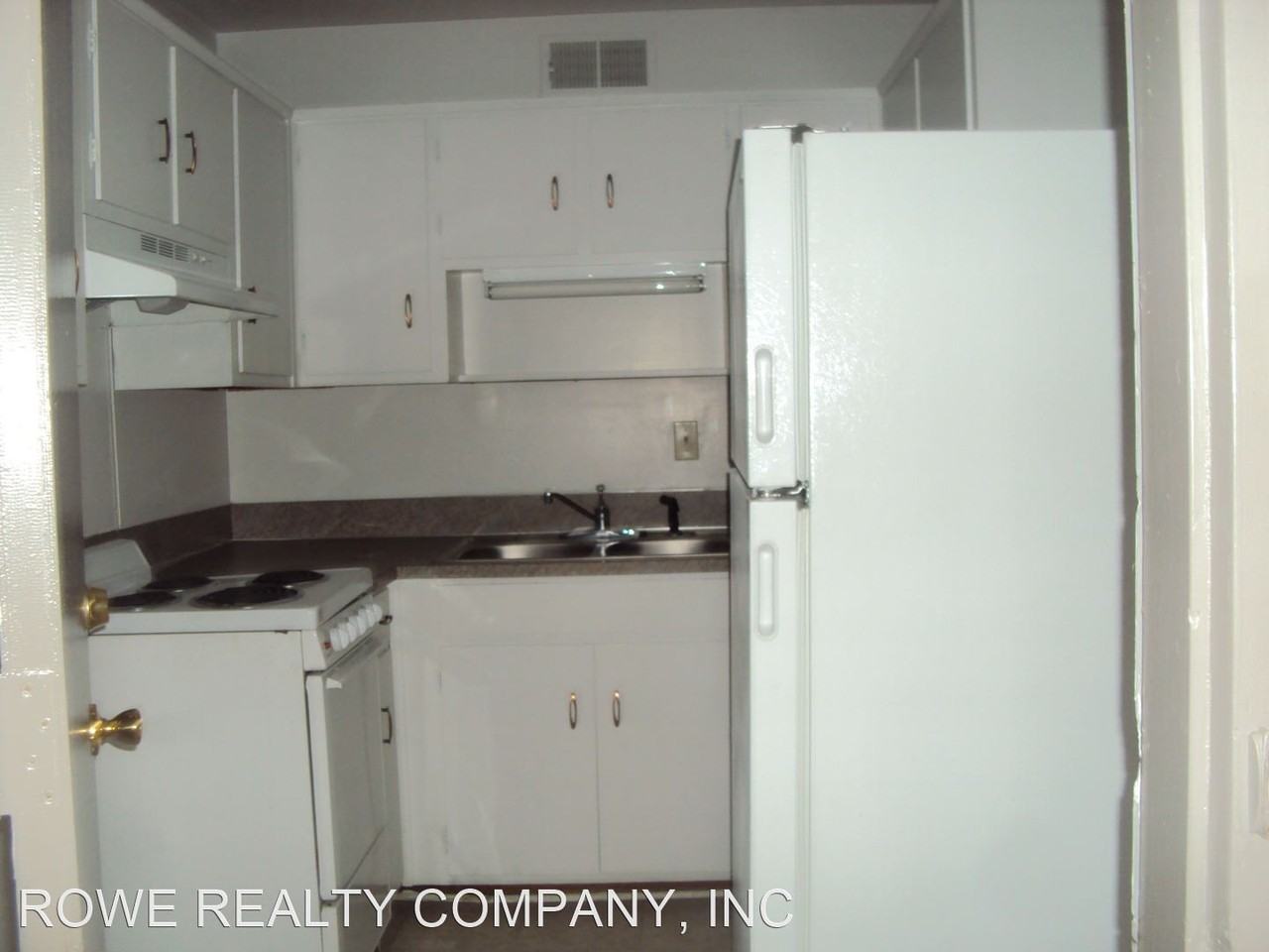 1540 STARK AVENUE 1-8 - Photo 2 of 5