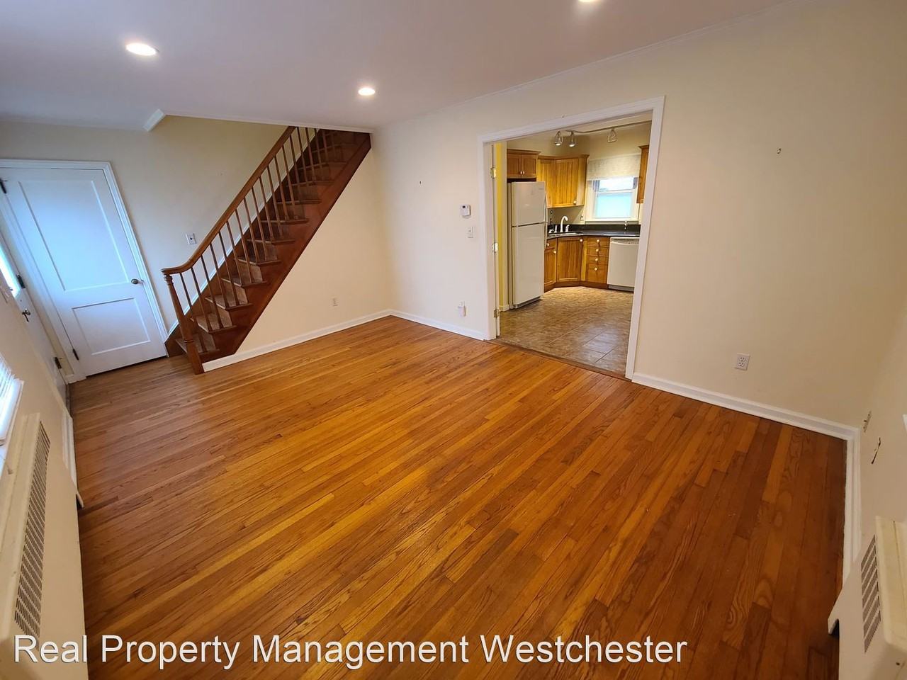 1 Washington Ave - Photo 2 of 17