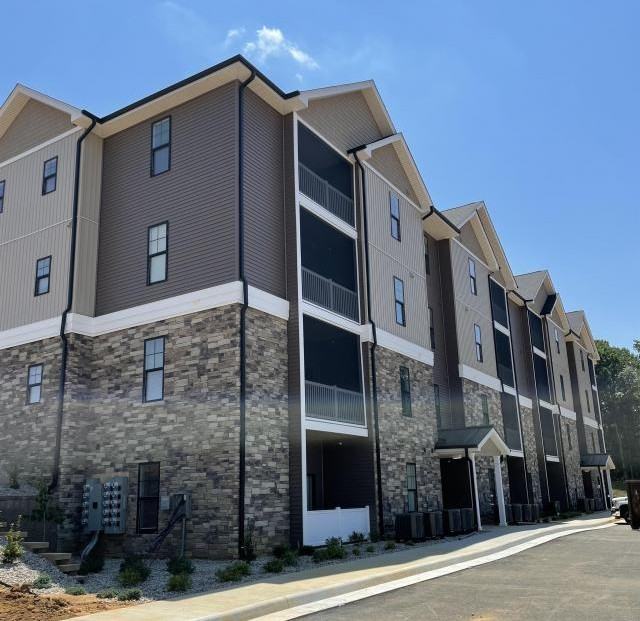 456 English Commons Drive 406Building A, Lynchburg, VA 24501 2