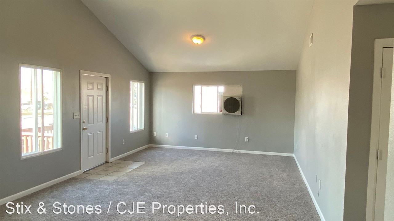 4692 York St. - Photo 2 of 16
