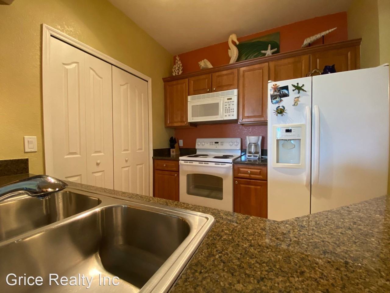 12940 Positano Cir - Photo 2 of 41