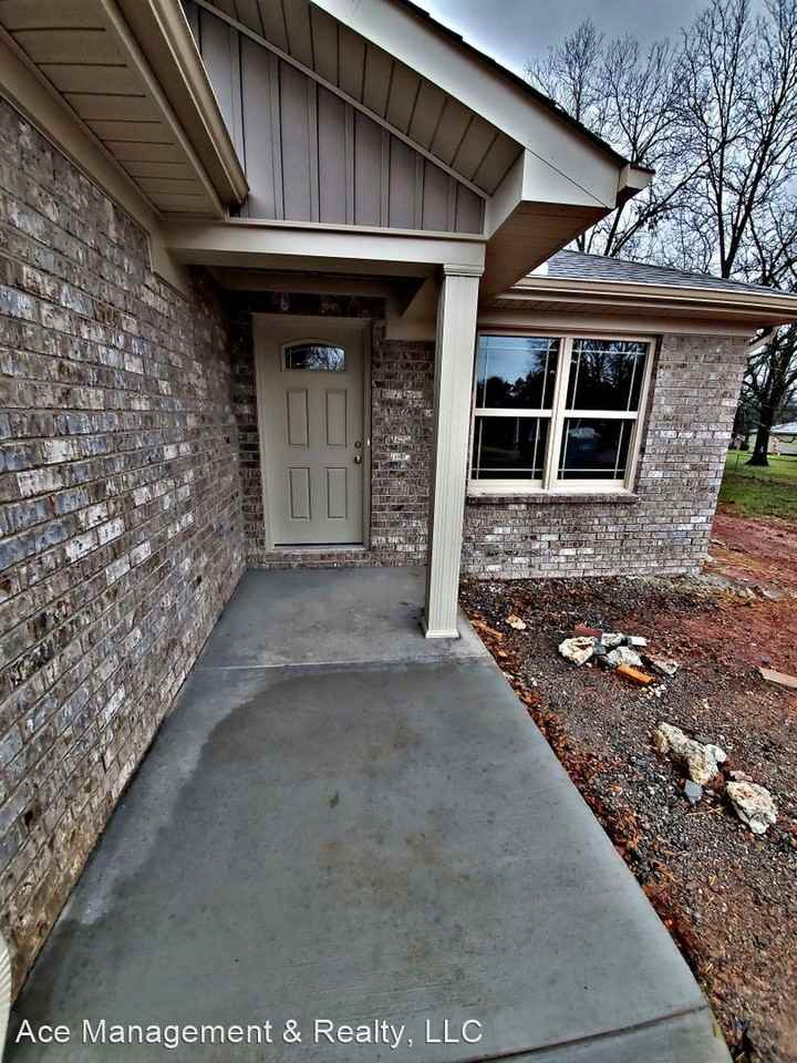 756 Segars Rd Sw - Photo 2 of 15