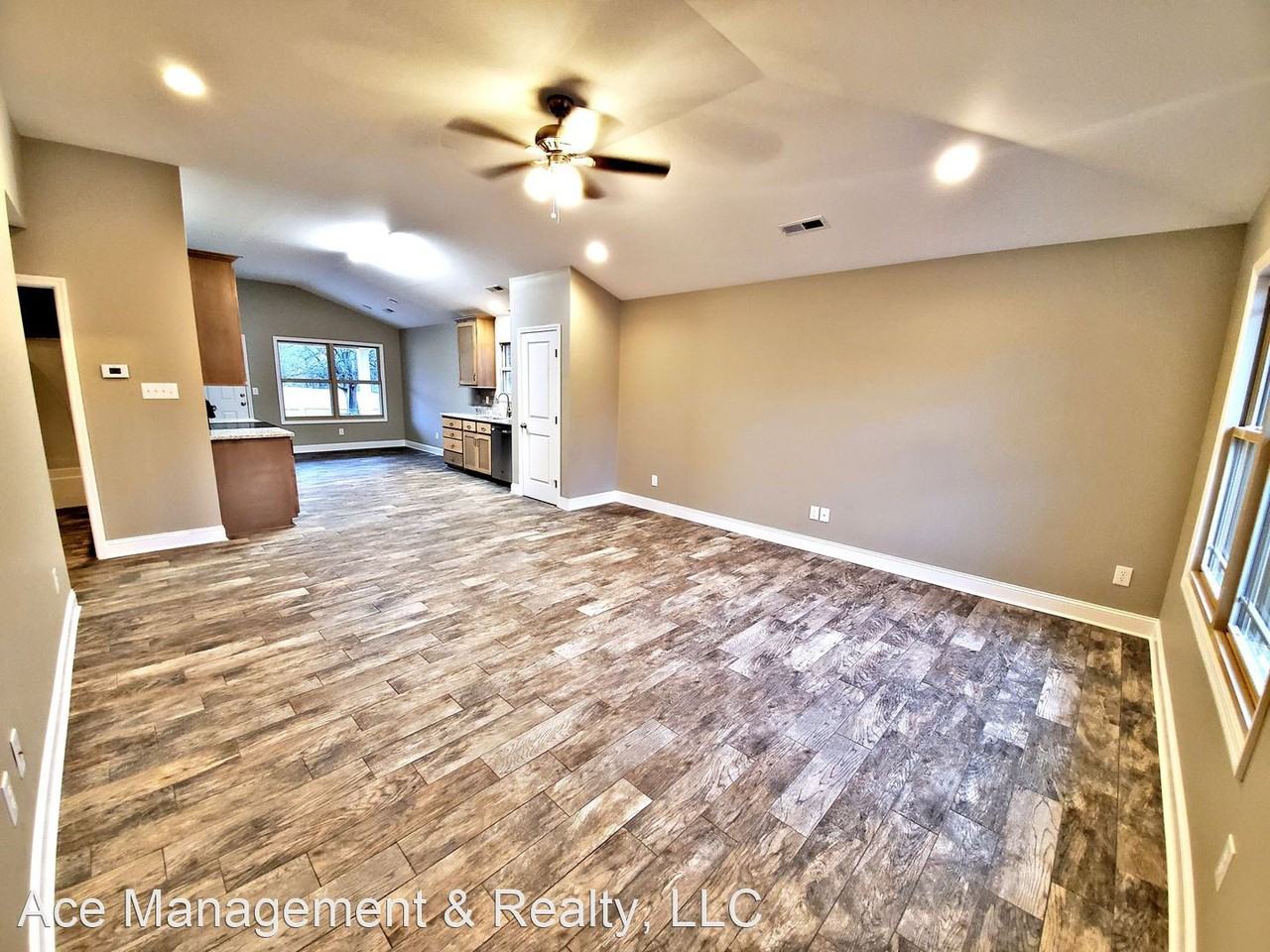 756 Segars Rd Sw - Photo 3 of 15