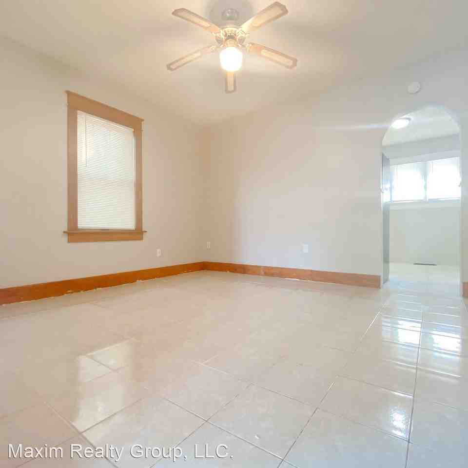 3414 S 21st St - Photo 3 of 29