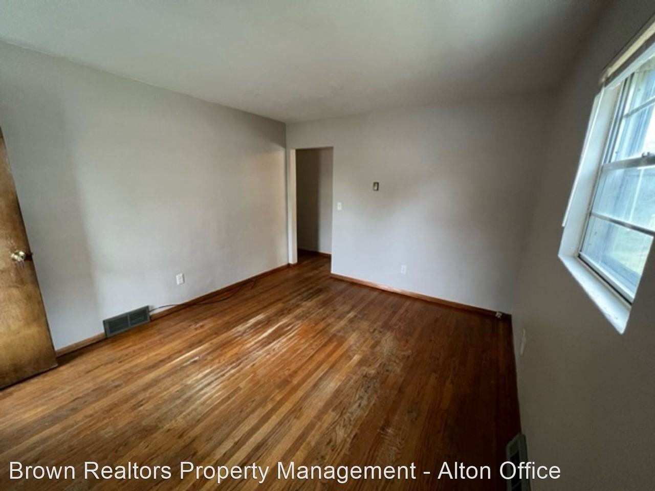 206 Mccurdy St - Photo 2 of 7