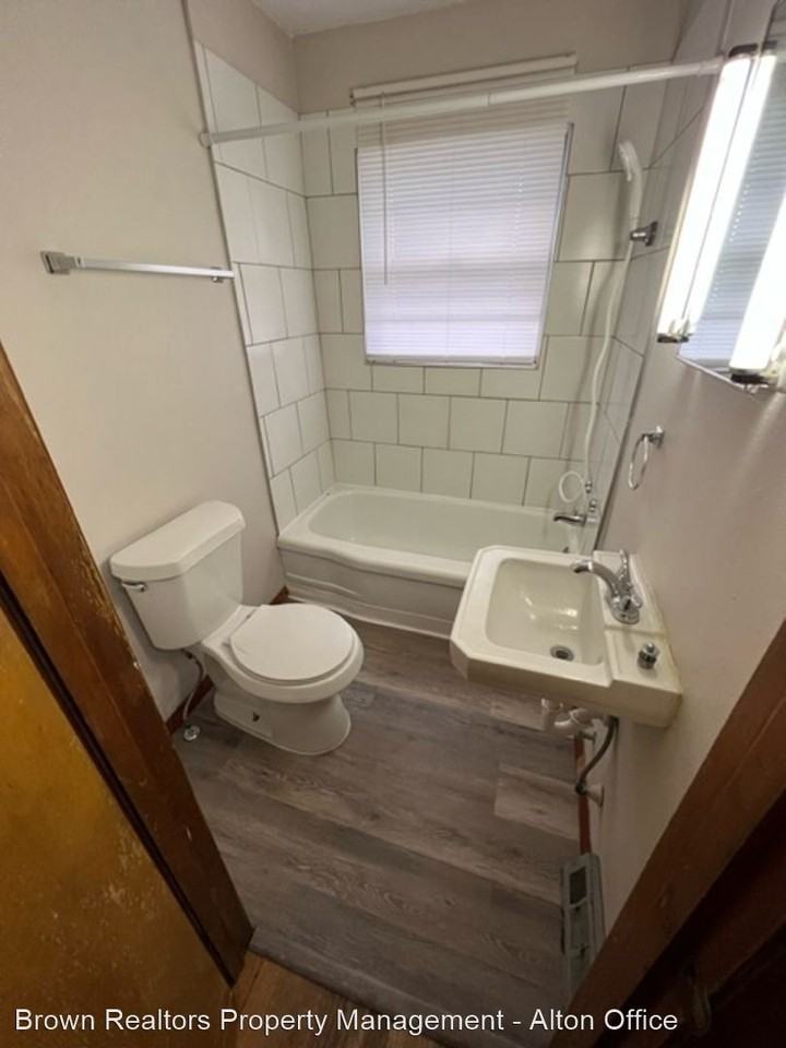 206 Mccurdy St - Photo 3 of 7