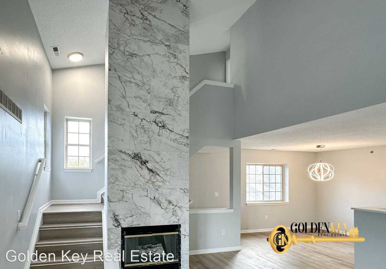 11201 Pinehurst Ln - Photo 3 of 32