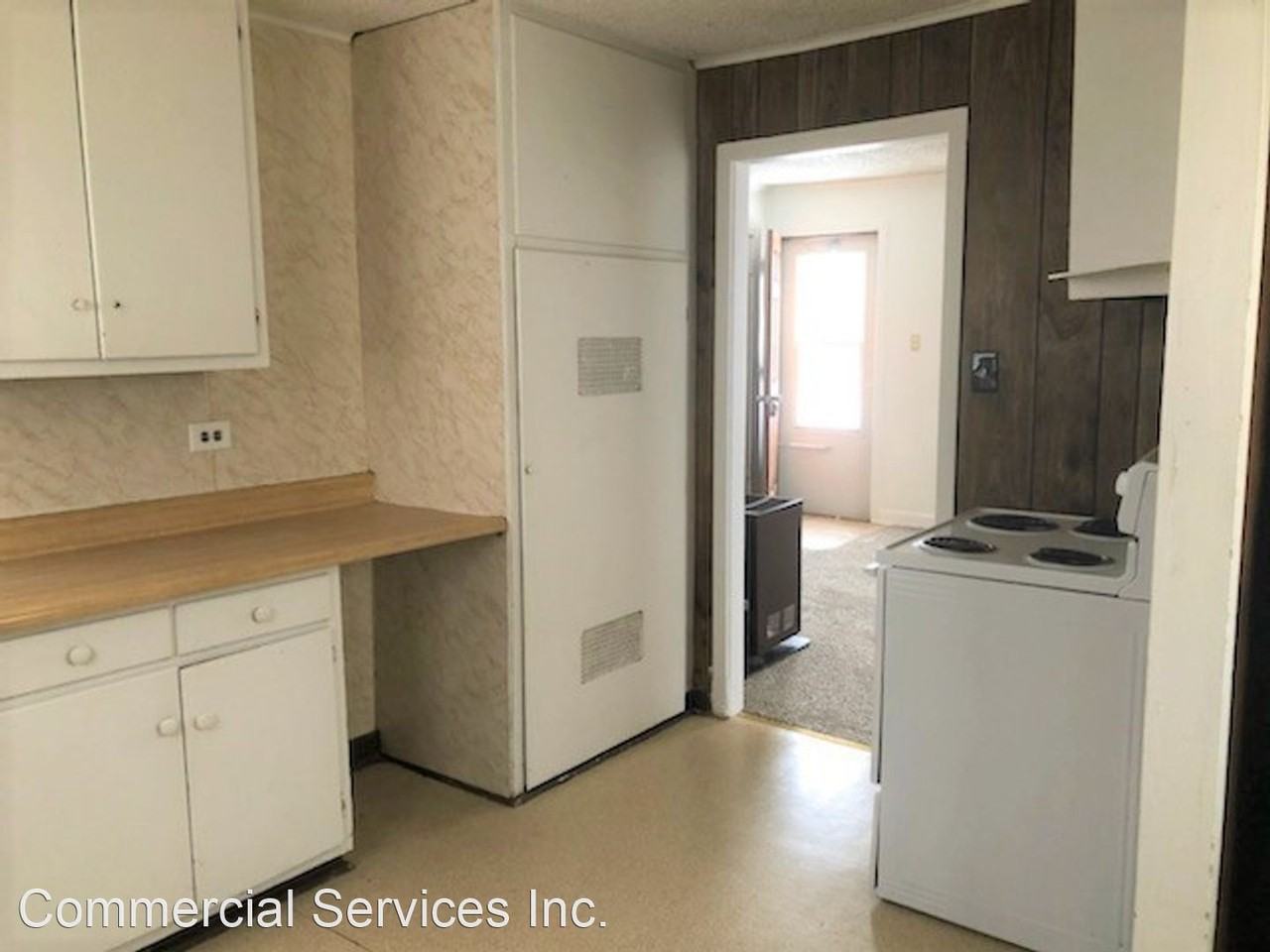 829/839 W 10th - Photo 3 of 7