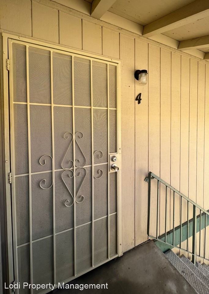 1016 S Hutchins St - Photo 2 of 20