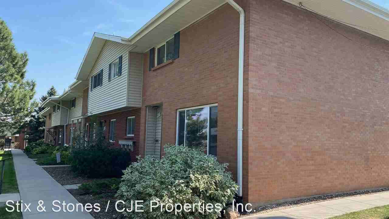 9117 E Mansfield Ave - Photo 3 of 36