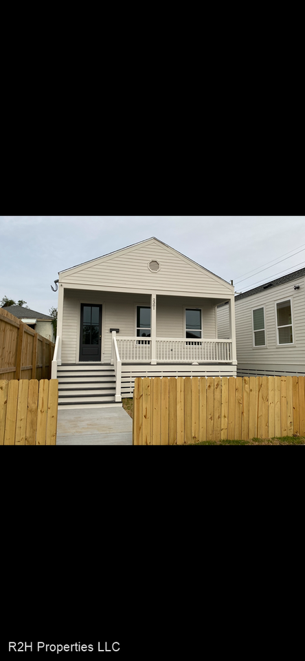 2301 St. Anthony St. & 2051 N Tonti St. Apartments in Bayou St. John