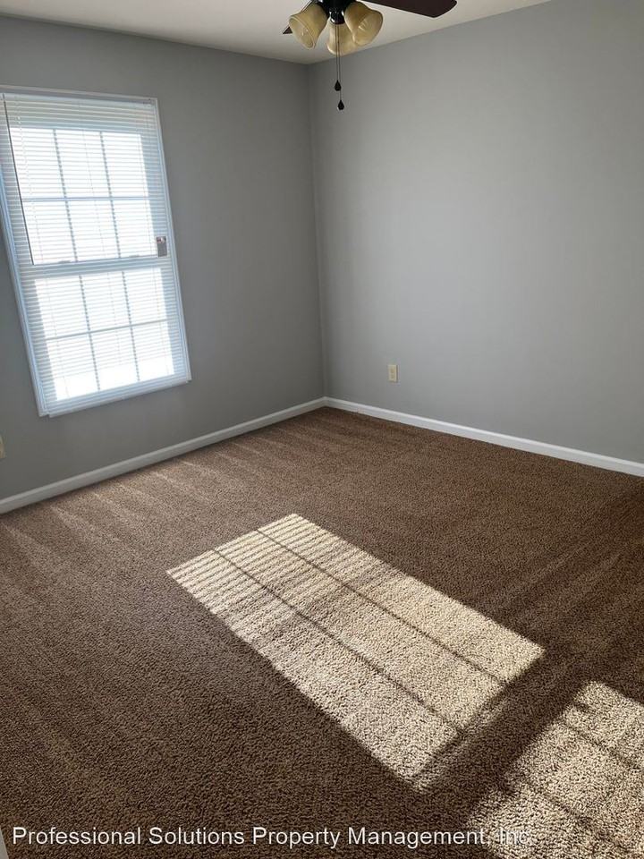 2063 Ty Lane - Photo 3 of 9