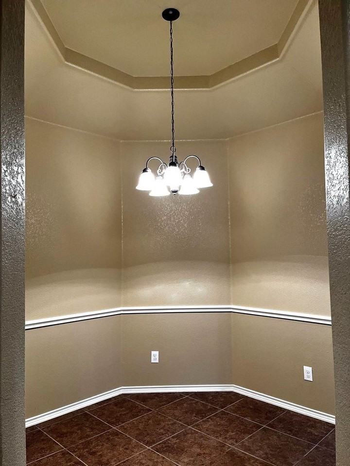 8006 Grissom Crst - Photo 3 of 18