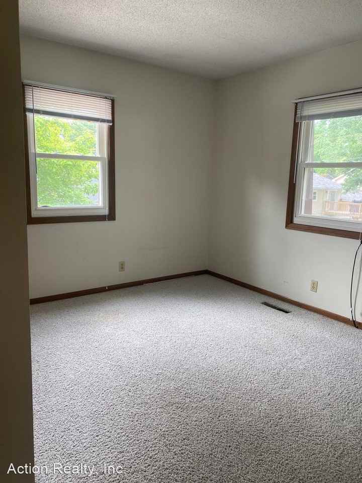 2 bedroom apartment - Photo 2 of 8