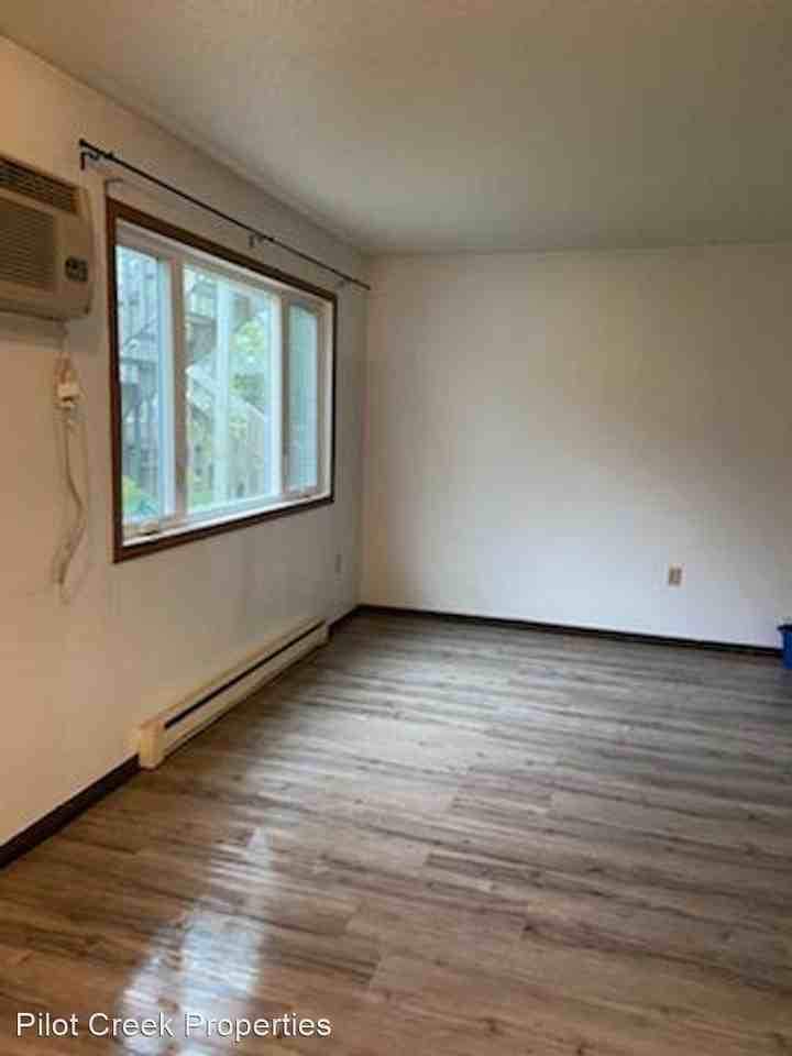 355 E Eldora Road - Photo 3 of 4