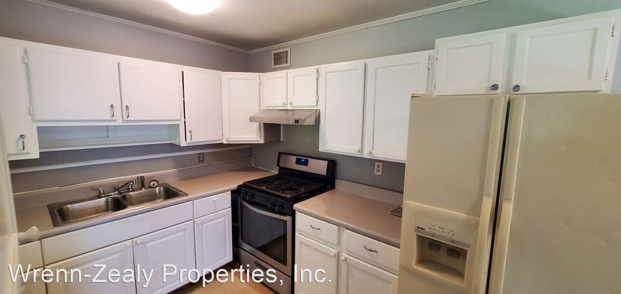 1318 20th St - Photo 3 of 12