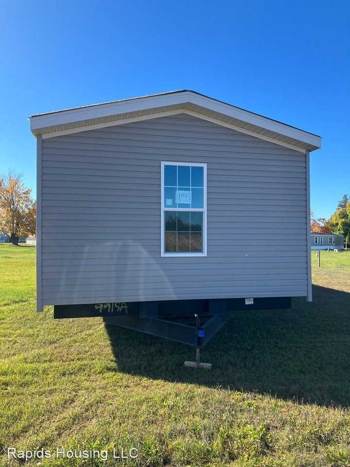 1601 10th Avenue - Photo 2 of 27