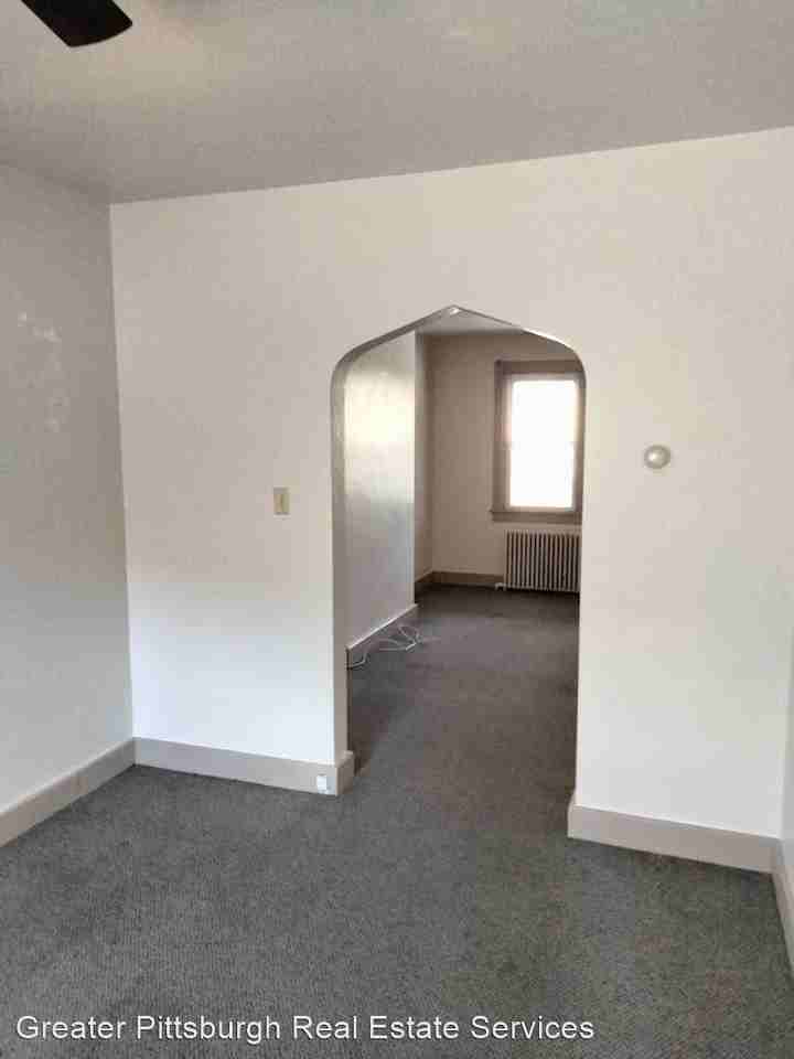 9-11 Jones St. - Photo 2 of 13