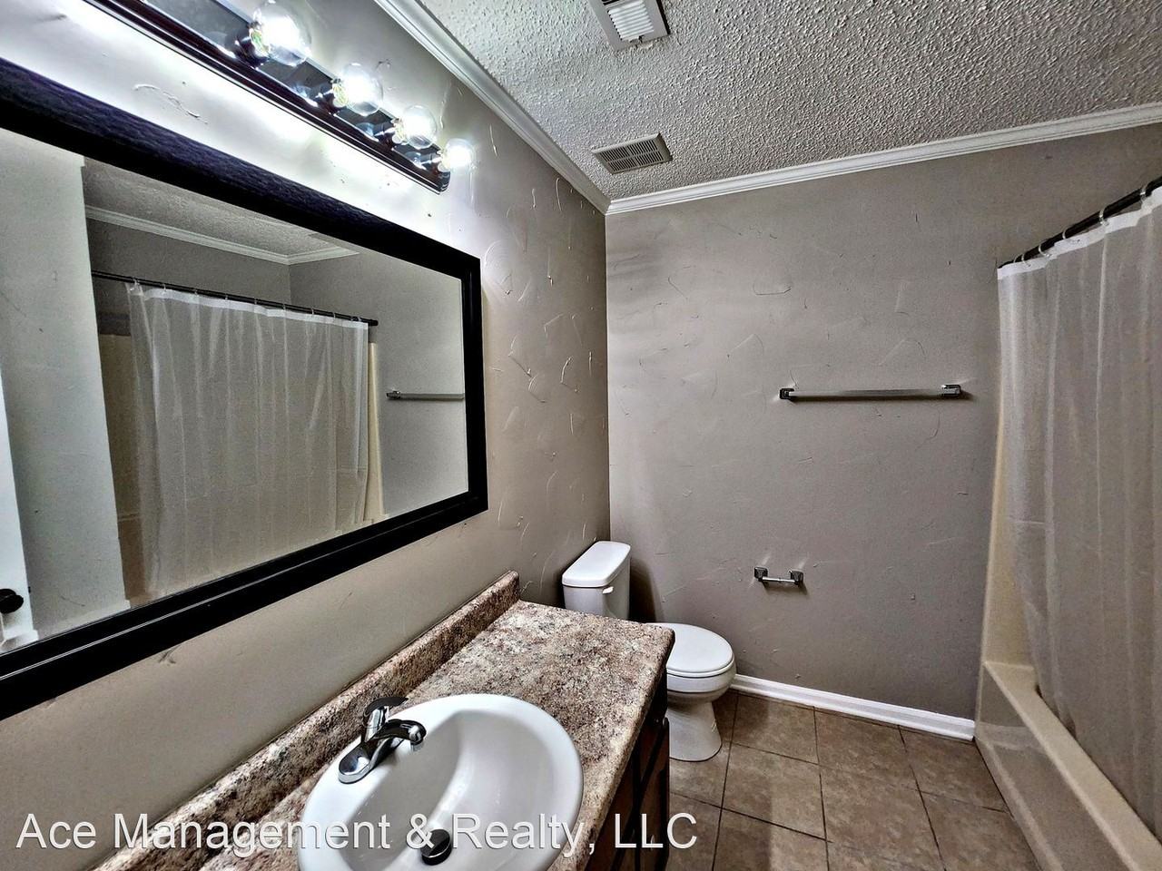 2402 - 2422 Gaslight Pl SW - Photo 3 of 10