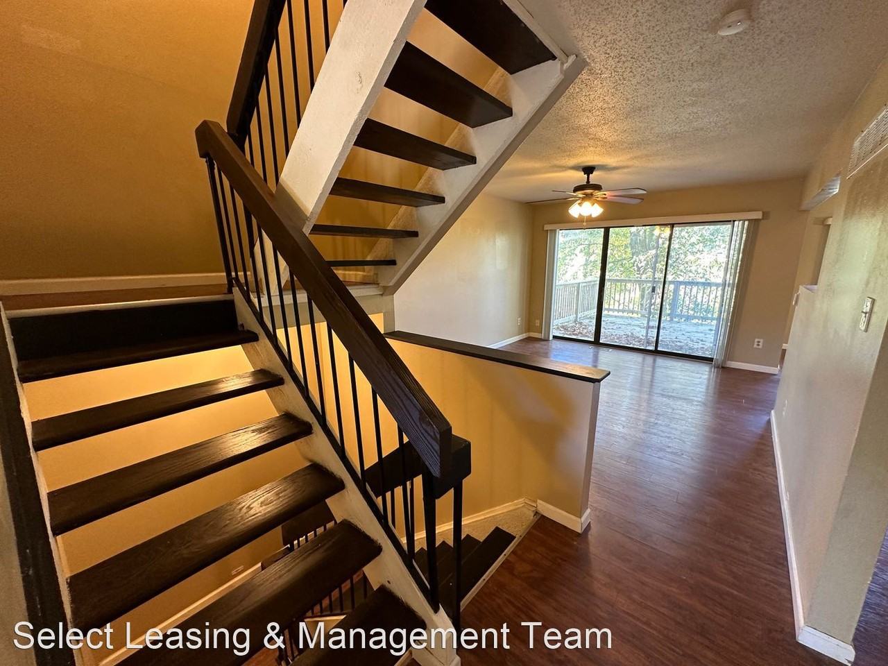 12427 Sea Lane Dr - Photo 3 of 29