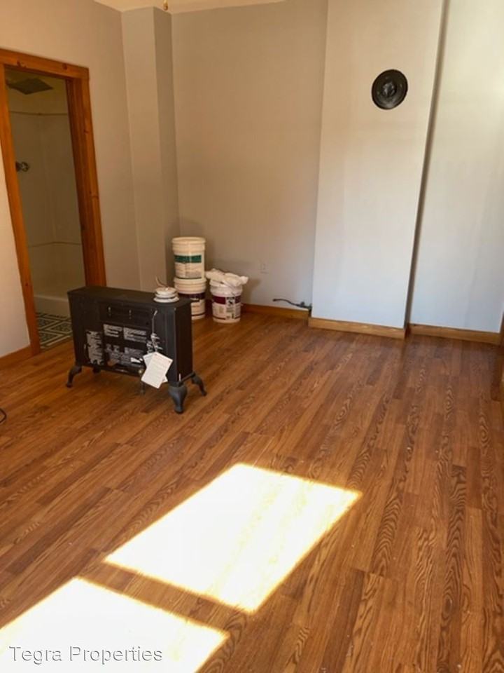 17 Cedar st - Photo 3 of 16