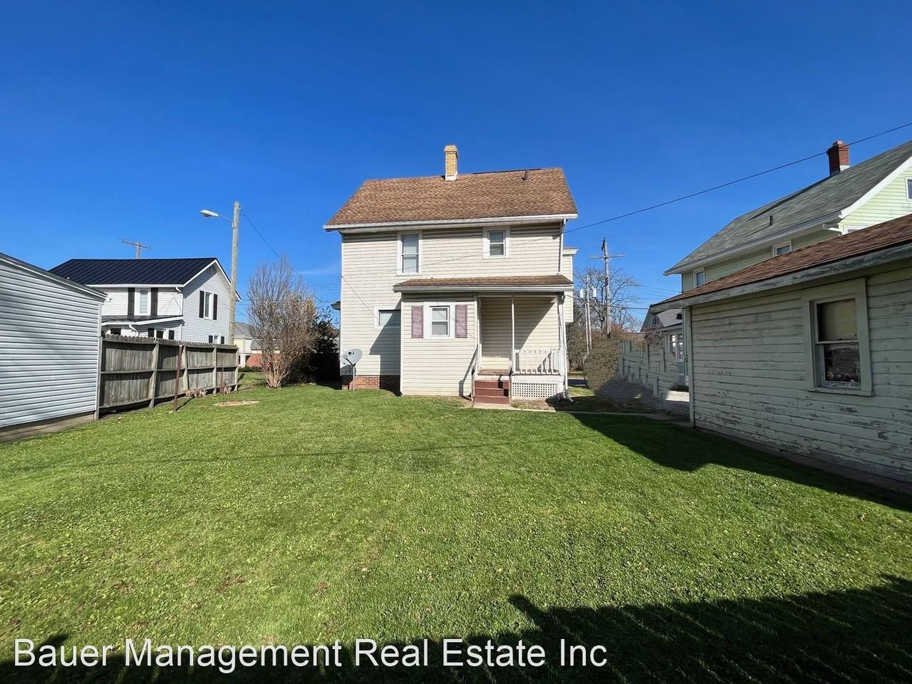 431 E Main St - Photo 3 of 34
