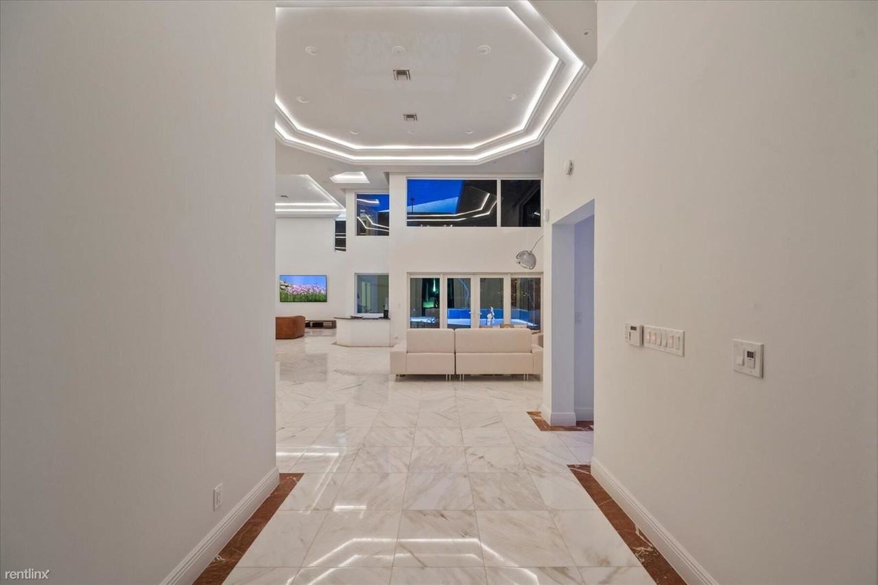 1124 Seagull Park Rd N - Photo 2 of 45