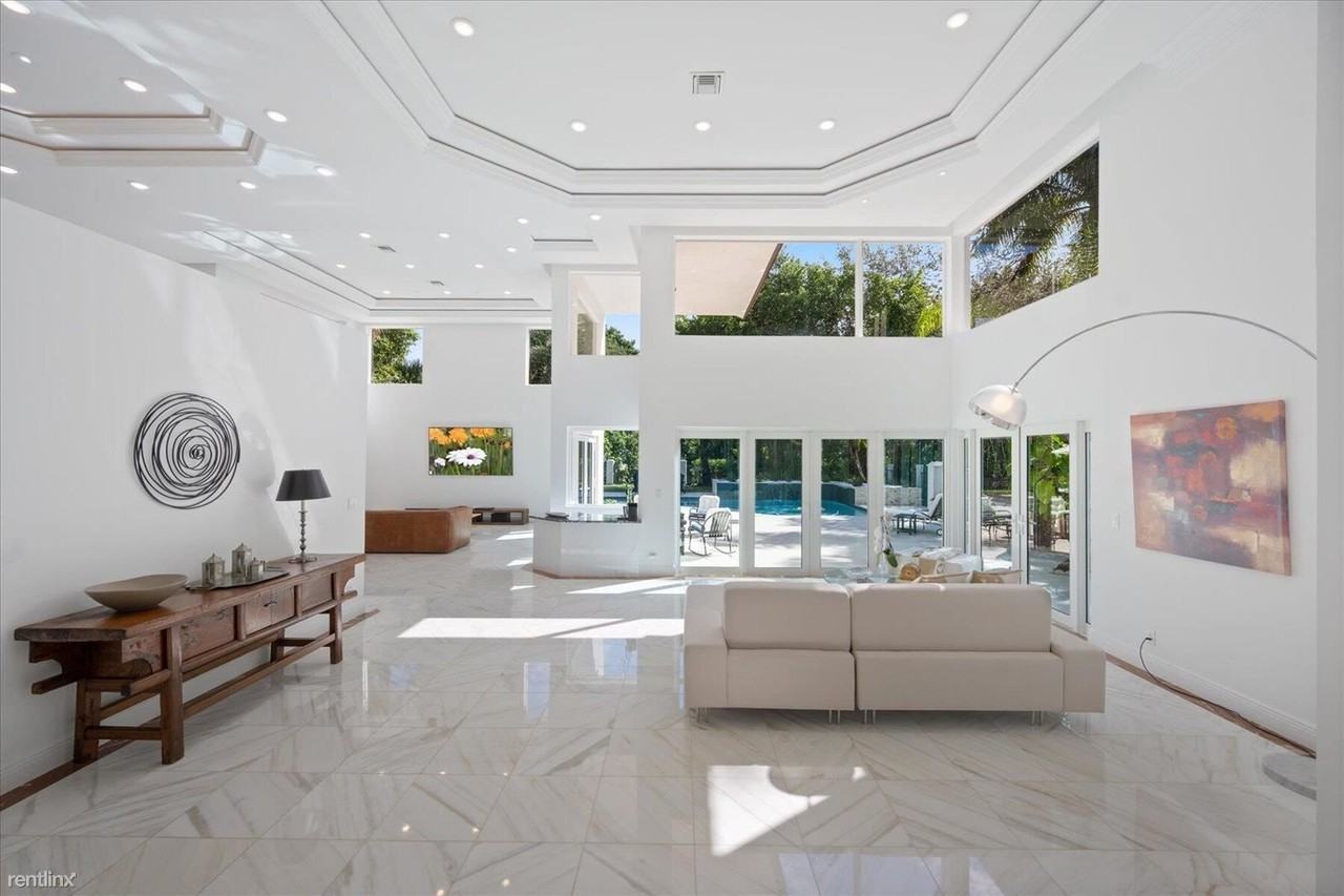 1124 Seagull Park Rd N - Photo 3 of 45