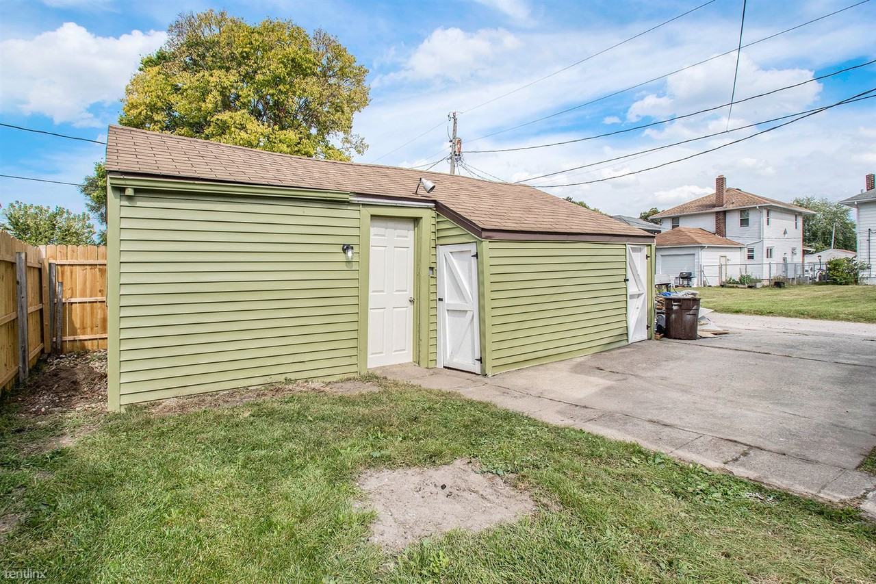 2112 Delaware St - Photo 2 of 13