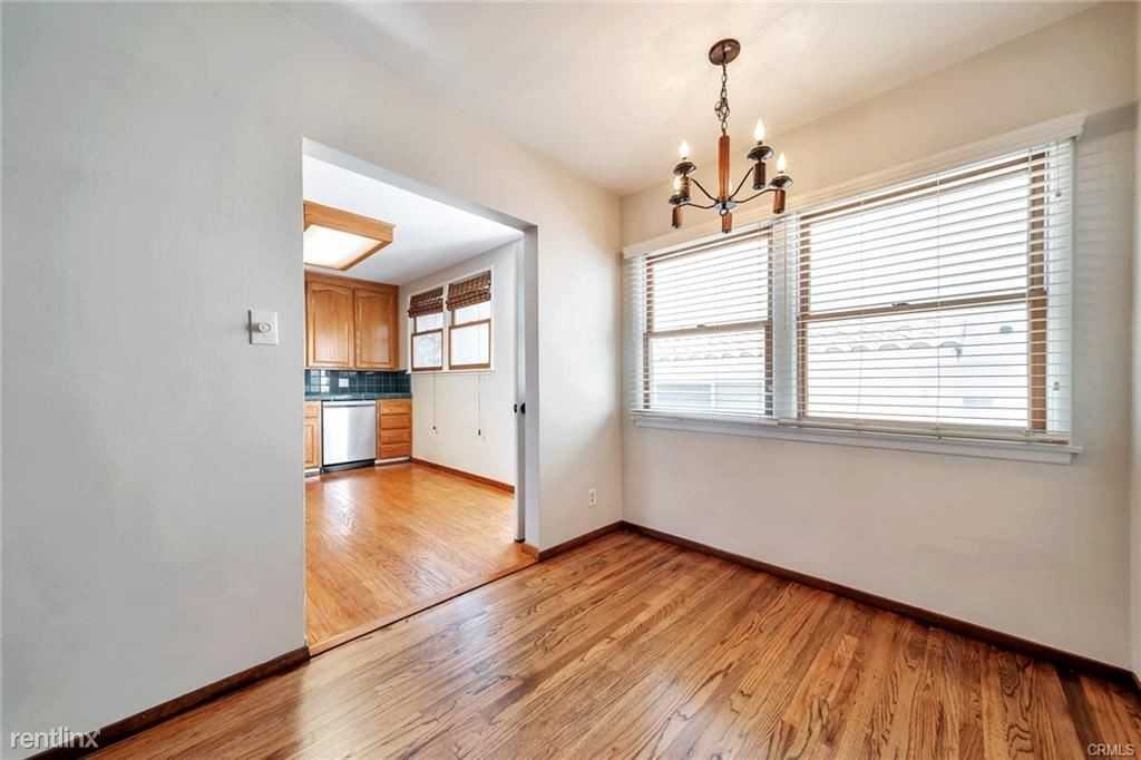 944 Rosecrans Ave - Photo 2 of 11