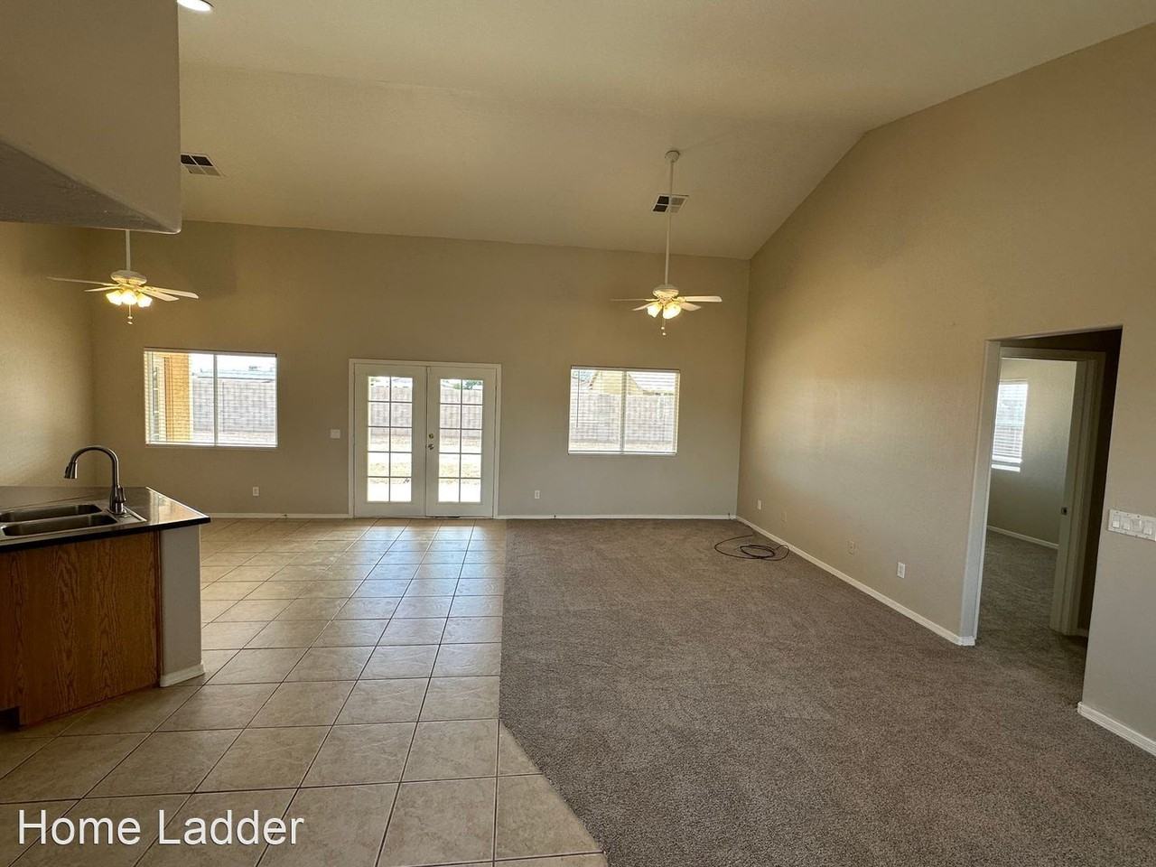 10011 W Heather Dr - Photo 2 of 16