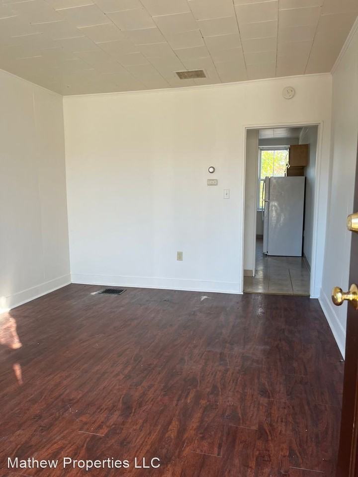 837-841 Manor Street - Photo 2 of 8