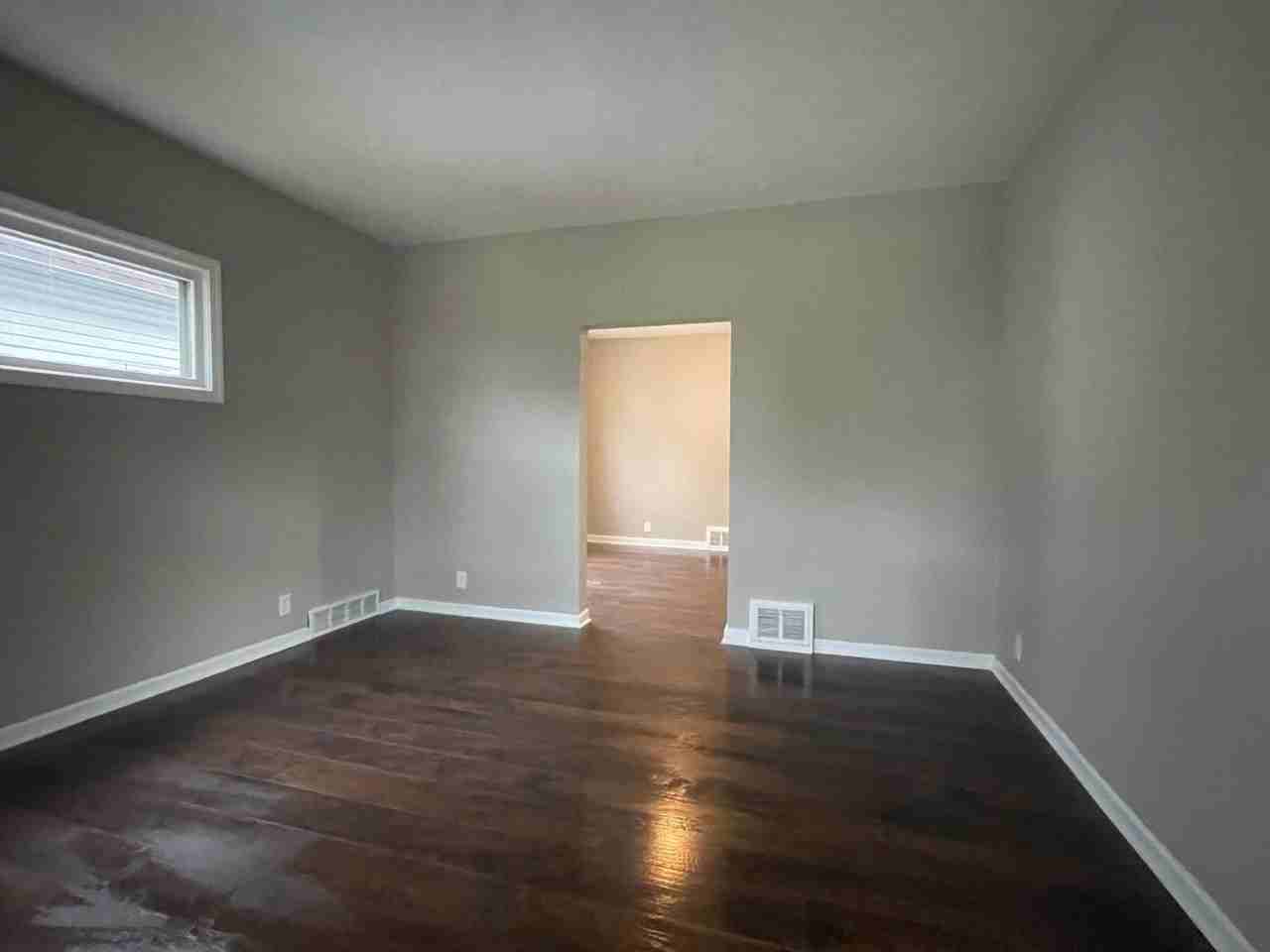 2062-64 W. 91st St. - Photo 3 of 15