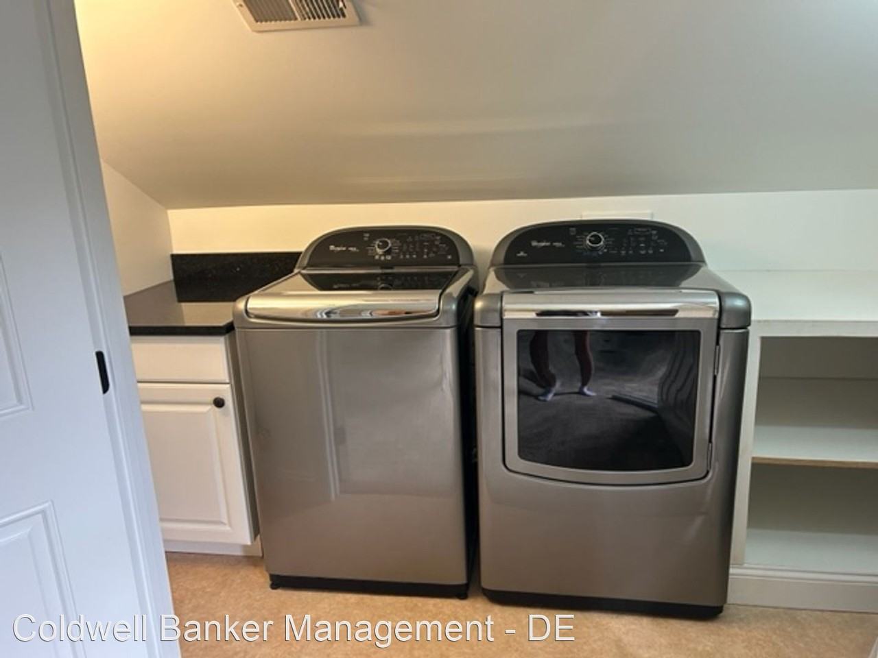 29615 Woodgate Dr - Photo 3 of 12