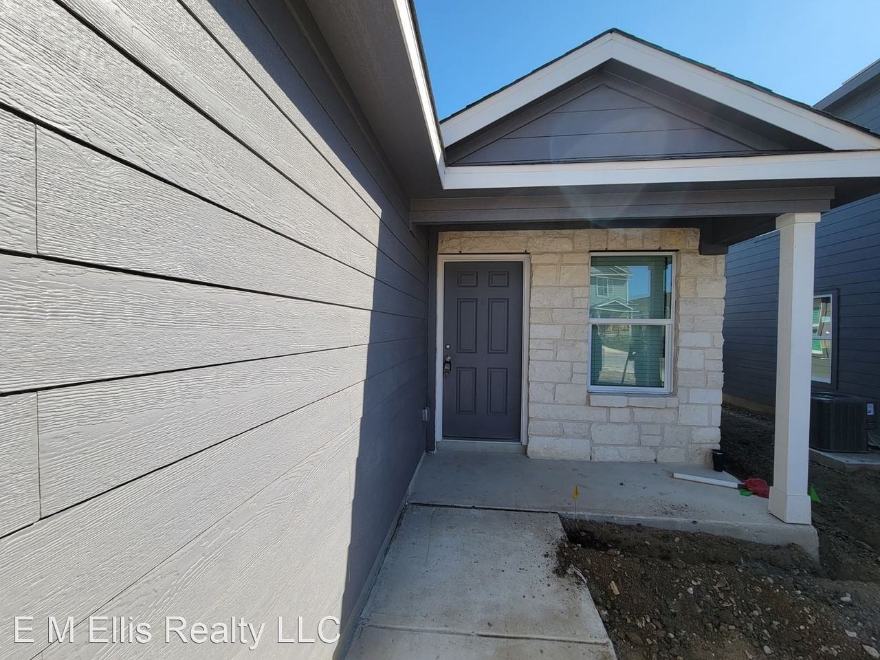 5440 Calton Bnd - Photo 2 of 17