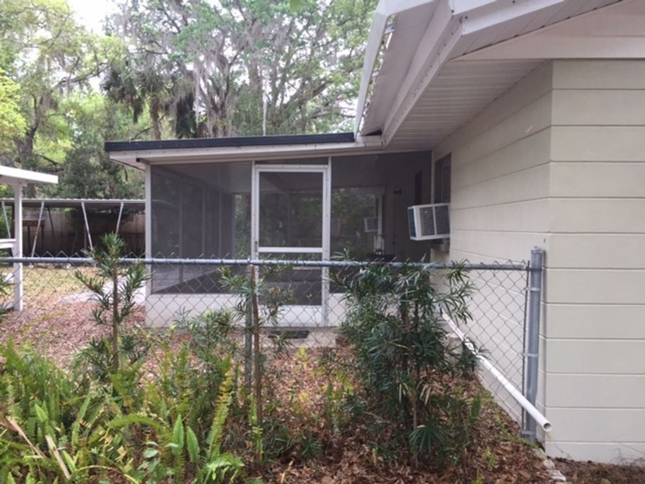 20965 River Dr - Photo 2 of 13