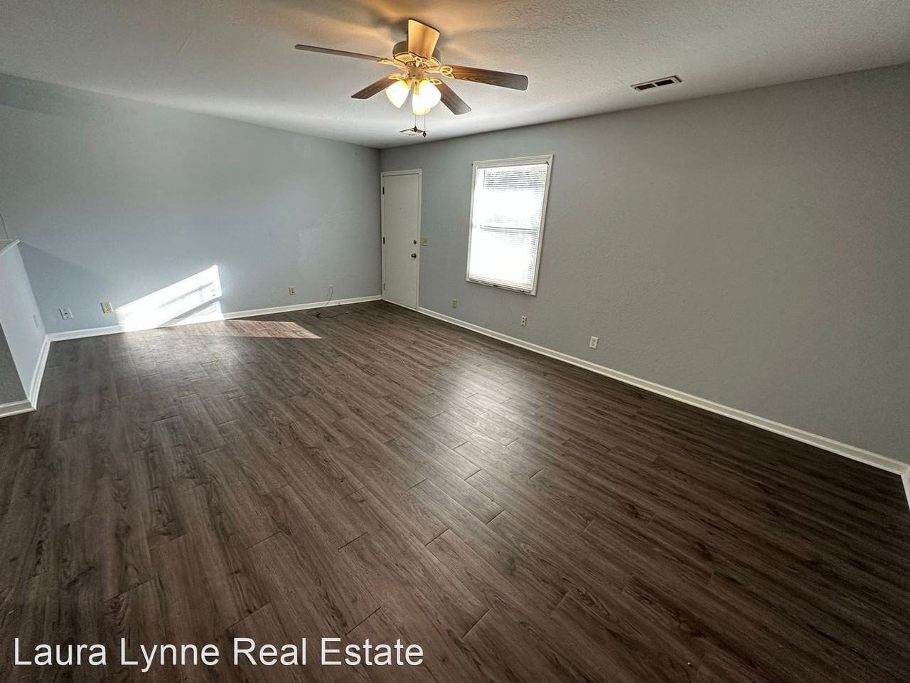 524 Adams St - Photo 3 of 18